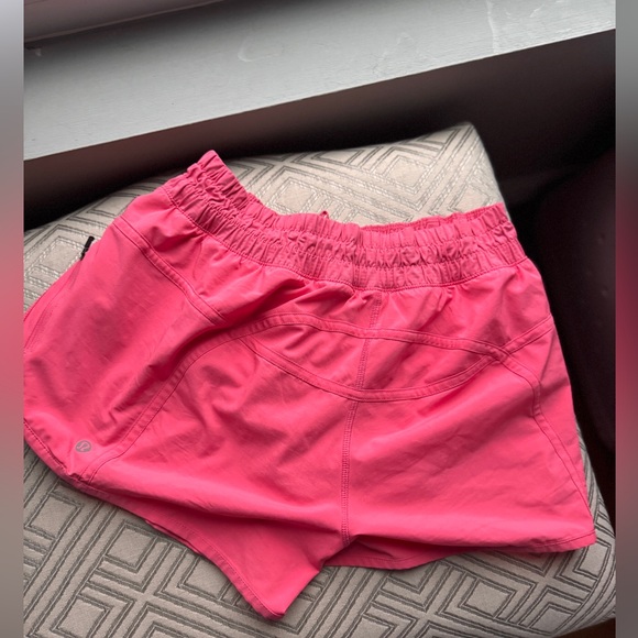 EUC Lululemon 10 Tracker Shorts Pink - Picture 7 of 10
